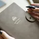 Бизнес-тетрадь Infolio 14x20см 96л клет спираль Исследовать,сер I1778/grey