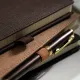 Бизнес-блокнот Deli А5 96л клет 80г тверд.облож, петл/ручк,хаки кожа EN118G