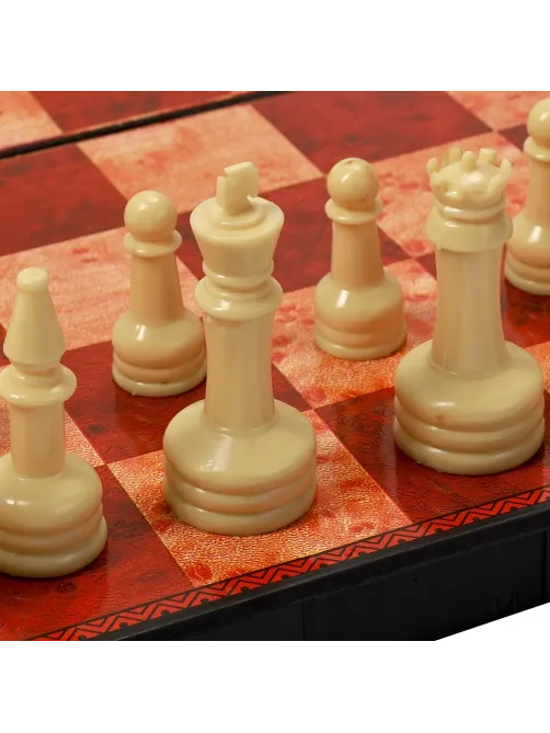 Настольная игра Шахматы пласт 'Классика',доска 30x30см, с фигурами,10643384