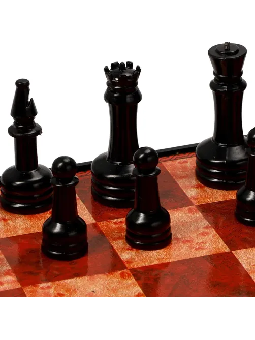 Настольная игра Шахматы пласт 'Классика',доска 30x30см, с фигурами,10643384