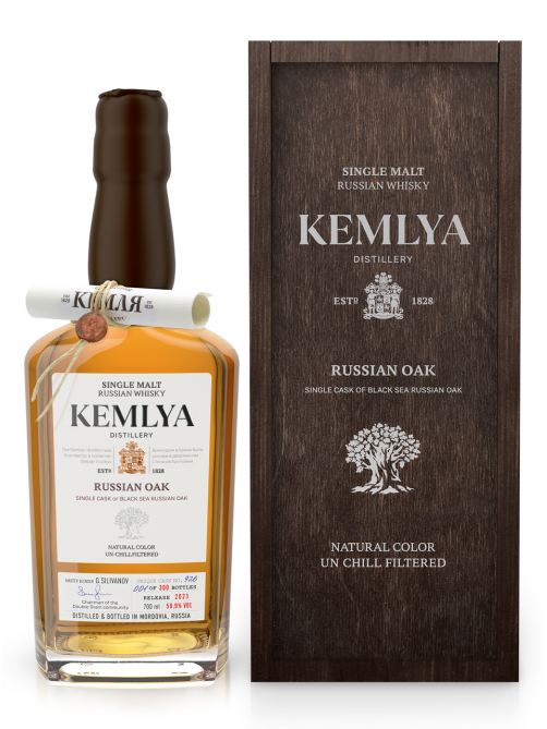 Виски Kemlya Russian Oak в подарочной упаковке, 0.7л