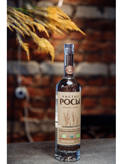 Водка Чистые Росы Из ячменного зерна, 0.7л