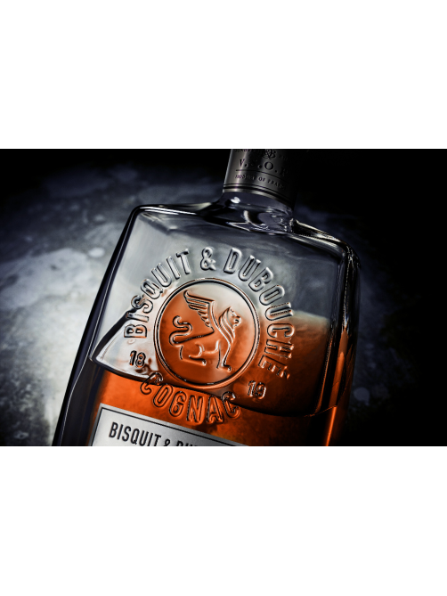 Коньяк Bisquit & Dubouche Cognac VSOP в подарочной упаковке, 0.7л