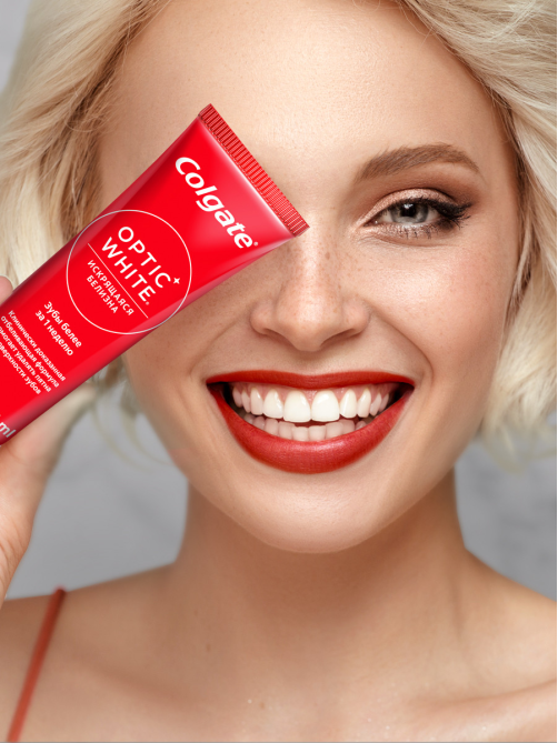 Зубная паста Colgate Optic White Искрящаяся мята отбеливающая, 75мл