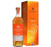 Коньяк A. De Fussigny Cellar Blend VSOP в подарочной упаковке, 0.5л