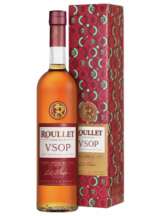Коньяк Roullet VSOP в подарочной упаковке, 0.7л