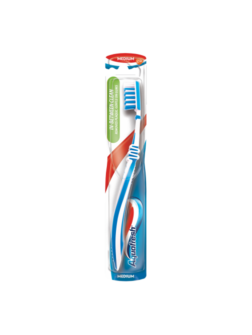 Зубная щетка Aquafresh In-between Clean для очищения зубов и межзубных промежутков средняя жесткость в ассортименте