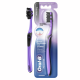 Зубная щетка Oral-B Pro 3D White Whitening с древесным углем средняя