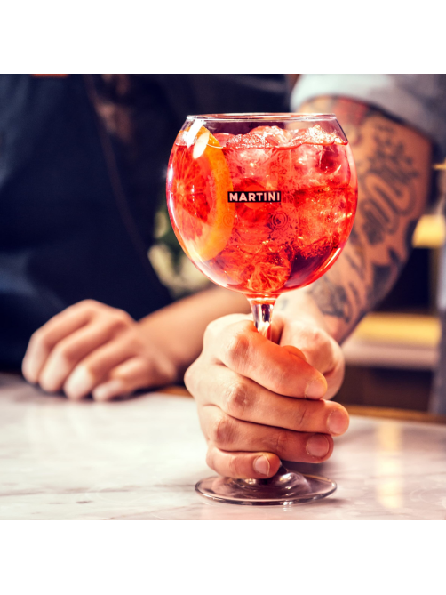 Напиток виноградосодержащий Martini Fiero из виноградного сырья сладкий, 0.5л