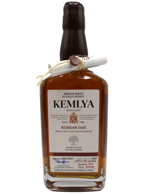 Виски Kemlya Russian Oak в подарочной упаковке, 0.7л