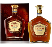 Коньяк Arvest Napoleon в подарочной упаковке, 0.5л