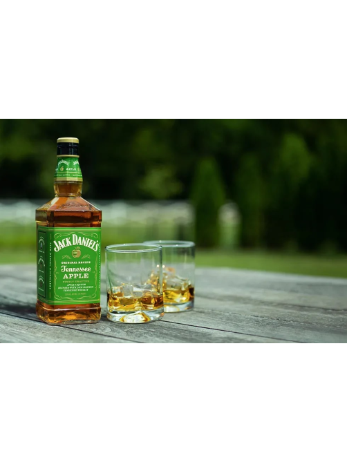 Виски Jack Daniel's Tennessee Apple, 0.7л