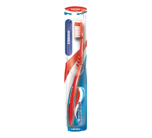 Зубная щетка Aquafresh Standard для ежедневной чистки зубов средняя жесткость в ассортименте