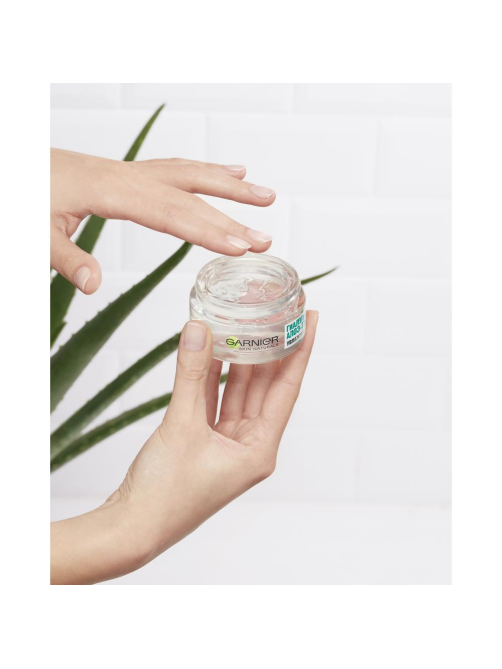 Гель для лица Garnier Skin Naturals Гиалуроновый Алоэ-гель увлажняющий для нормальной и смешанной кожи, 50мл