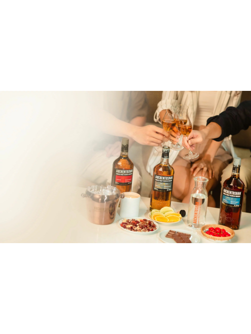 Виски шотландский Auchentoshan American Oak в подарочной упаковке, 0.7л