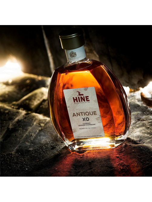 Коньяк Hine Antique XO в подарочной упаковке, 0.7л