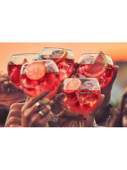 Напиток виноградосодержащий Martini Fiero из виноградного сырья сладкий, 0.5л