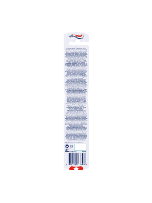 Зубная щетка Aquafresh In-between Clean для очищения зубов и межзубных промежутков средняя жесткость в ассортименте