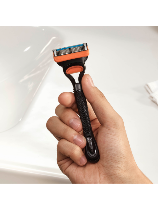 Станок для бритья Gillette Fusion + 2 сменные кассеты