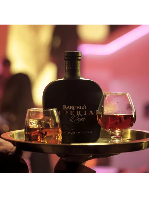 Ром Barcelo Imperial Onyx в подарочной упаковке, 0.7л