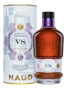 Коньяк Naud VS в подарочной упаковке, 0.7л