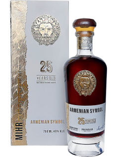 Коньяк Armenian Symbol 25 лет в подарочной упаковке, 0.75л
