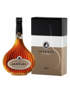 Арманьяк Janneau VSOP в подарочной упаковке, 0.7л