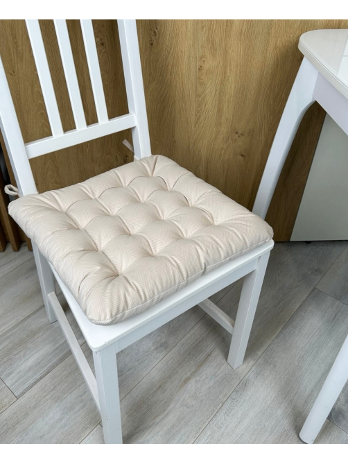 Сидушка 23rd Avenue Herringbone с тафингом кремовая, 38 x 38см