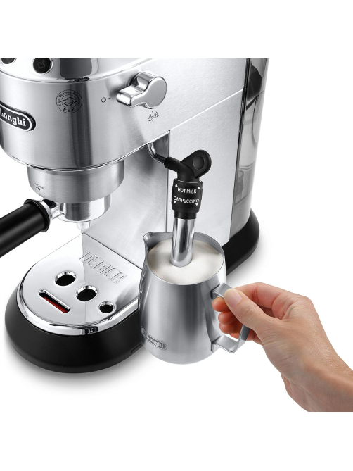 Кофеварка рожковая Delonghi EC685M