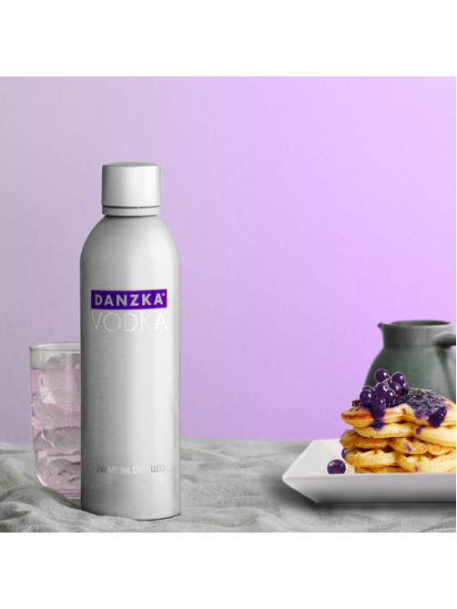 Водка Danzka Currant, 0.7л