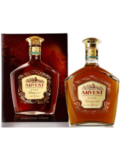 Коньяк Arvest VSOP в подарочной упаковке, 0.5л