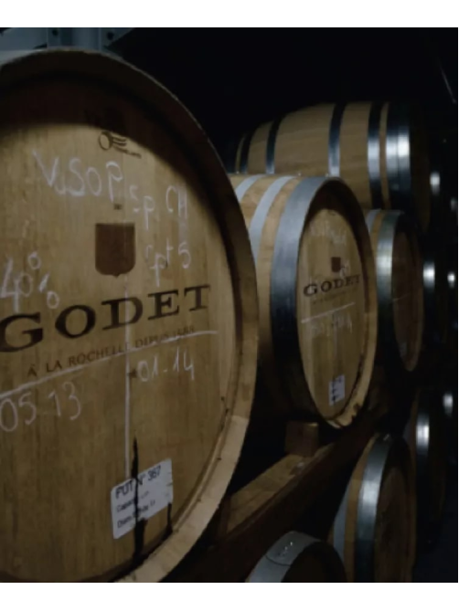Коньяк Godet VSOP Original Cognac в подарочной упаковке, 0.7л