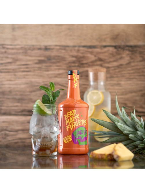 Напиток спиртной Dead Man`s Fingers Pineapple, 0.7л