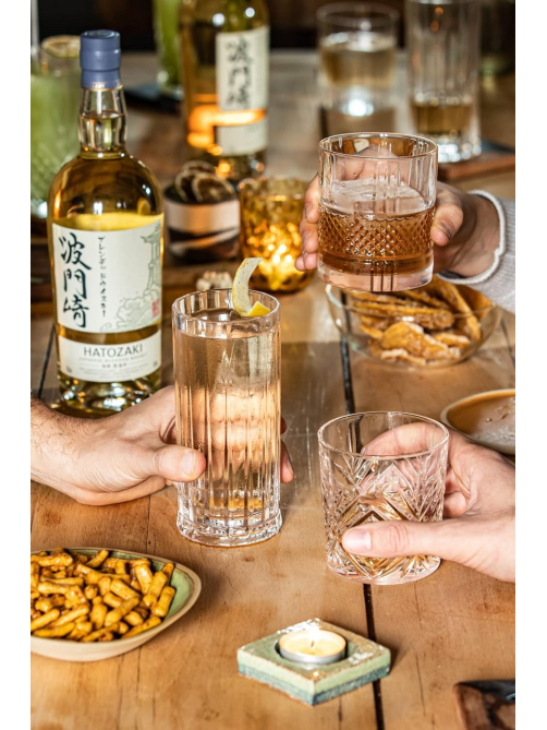 Виски японский Hatozaki Japanese Blended в подарочной упаковке, 0.7л