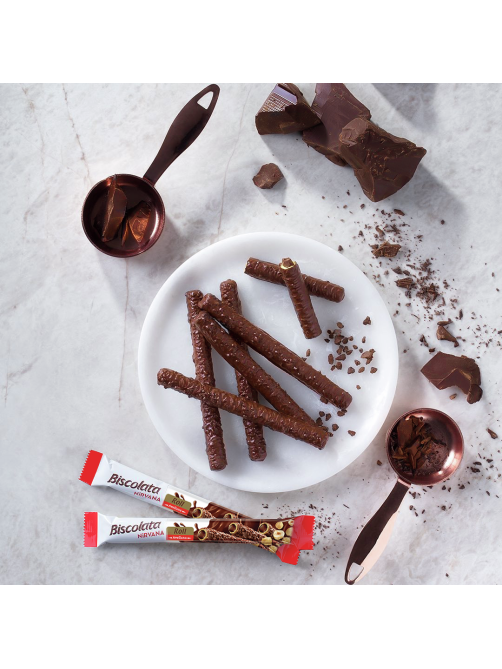 Трубочка вафельная Biscolata Nirvana Roll Hazelnut с молочным шоколадом, начинкой из лесного ореха и фундуком, 28г