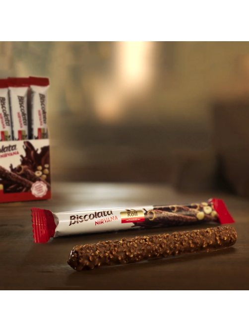 Трубочка вафельная Biscolata Nirvana Roll Hazelnut с молочным шоколадом, начинкой из лесного ореха и фундуком, 28г