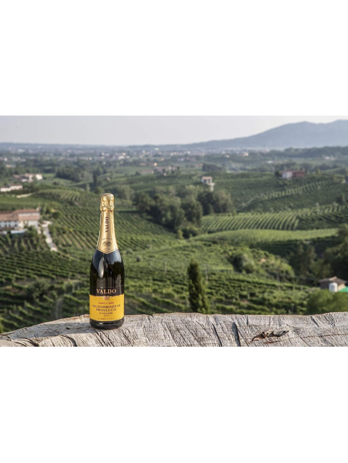 Вино игристое Valdo Prosecco Valdobbiadene Marca Oro белое брют, 0.75л
