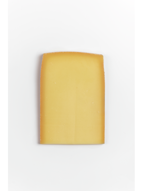Сыр Margot Fromages деревенский горный орехово-пряный ГОСТ 49%, 200г