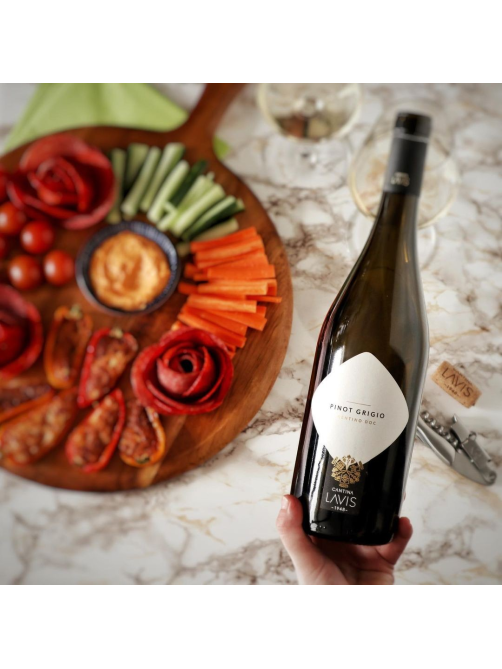 Вино Lavis Pinot Grigio белое сухое, 0.75л
