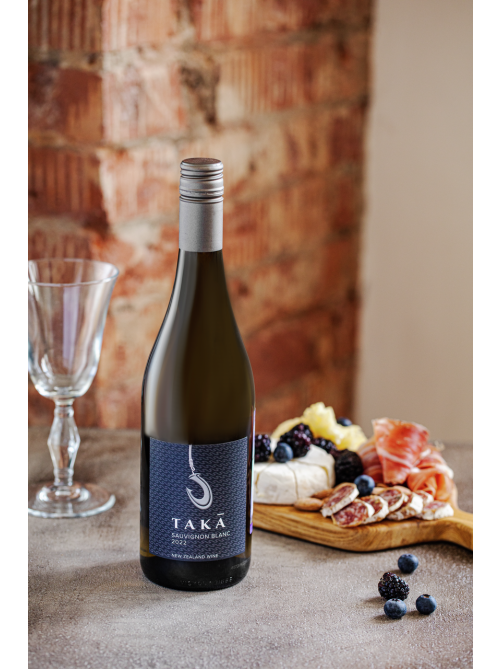 Вино Taka Marlborough Sauvignon Blanc белое сухое, 0.75л