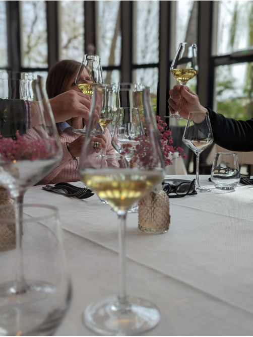 Вино безалкогольное Artis Chardonnay белое полусладкое, 0.75л