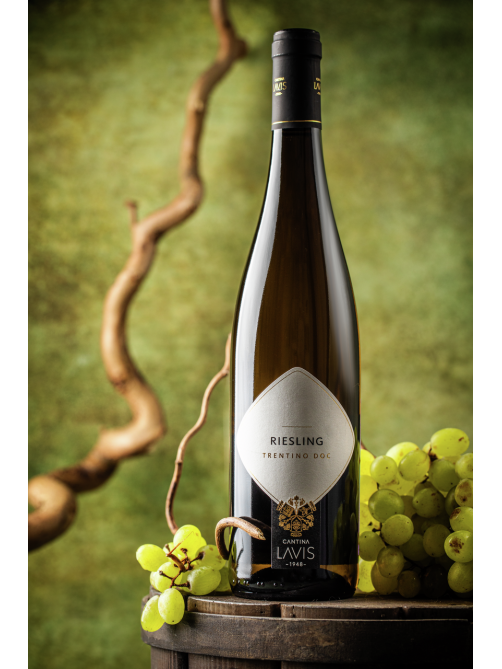 Вино Lavis Riesling белое полусухое, 0.75л