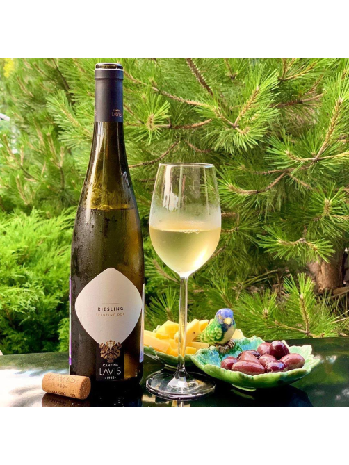 Вино Lavis Riesling белое полусухое, 0.75л
