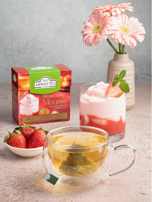 Чай зеленый Ahmad Tea Strawberry Mousse с клубникой и мятой (1.8г x 20шт), 36г