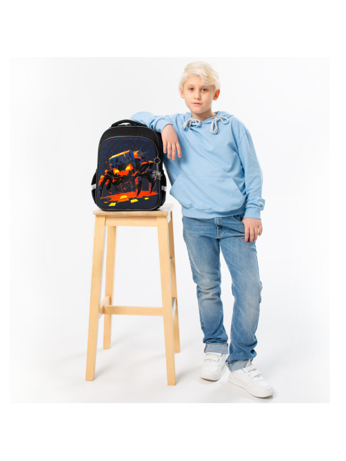 Ранец BRAUBERG QUADRO, 3 отделения, с брелком, Fire spider, 37х28х18 см, 273106