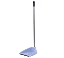 Совок VILEDA PROFESSIONAL с длинной ручкой 85 см, ширина 22 см, зубцы для очистки щеток, резиновая кромка, 146349