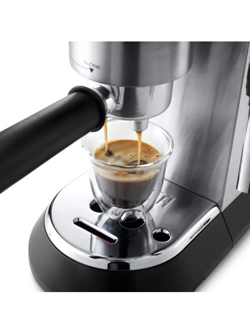 Кофеварка рожковая DELONGHI Dedica EC685.M, 1350 Вт, объем 1,1 л, ручной капучинатор, металлик