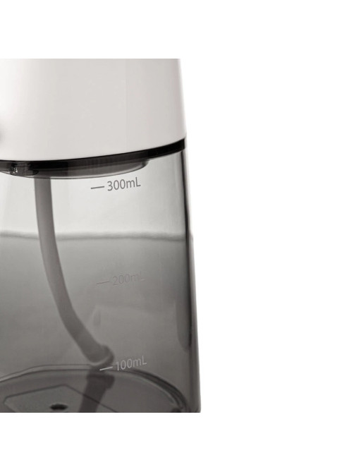 Ирригатор для полости рта REVYLINE RL 220, емкость резервуара 0,3 л, 2 насадки, белый, 7943
