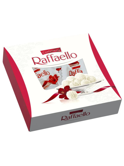 Конфеты RAFFAELLO с цельным миндальным орехом в кокосовой стружке, 240 г, 9020000000995