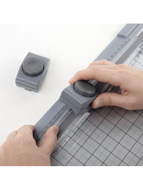 Резак роликовый с тремя типами резки BRAUBERG TRIPLE CUT, до 10 л., длина реза 310 мм, 532330